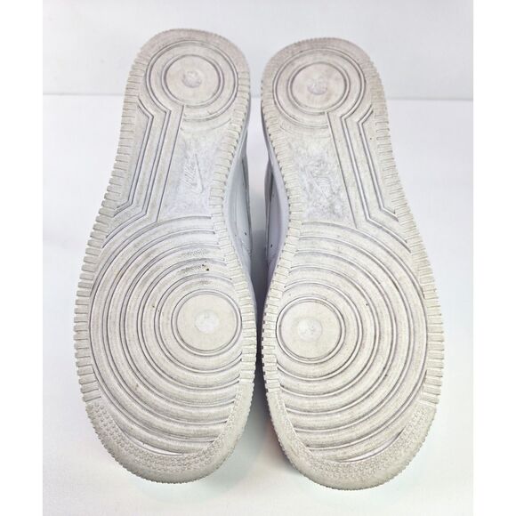 Nike Air Force 1 Low Triple White Men’s Size 9 CW2288-111 Used OG Box